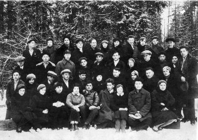 студенты 2-го курса электротехнического факультета ИЭИ 1934 г.